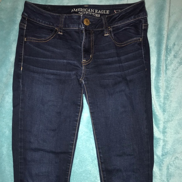 Dark wash American Eagle jeggings - Picture 2 of 4